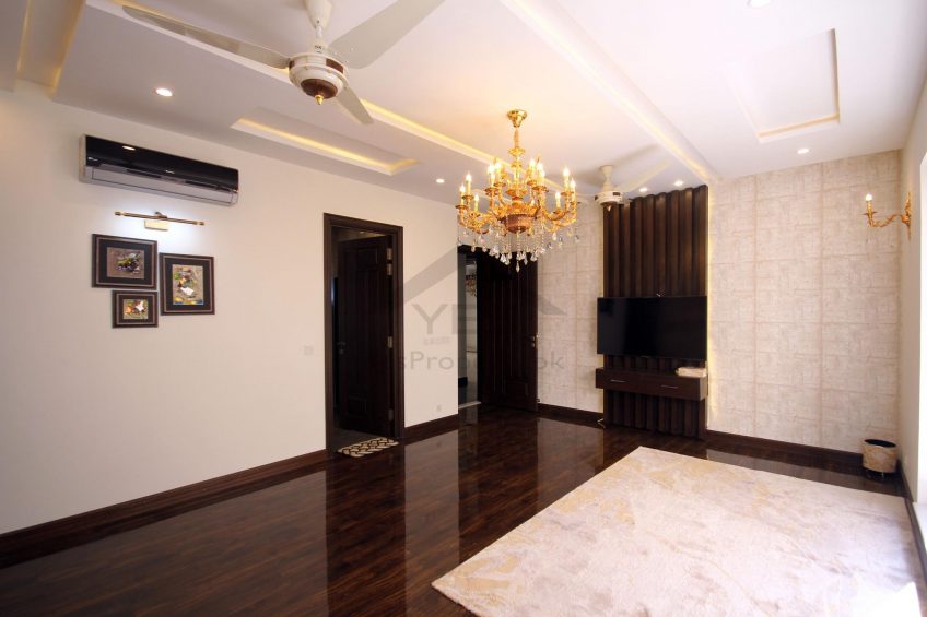 1 Kanal Modern Mediterranean Bungalow For Sale in DHA Lahore