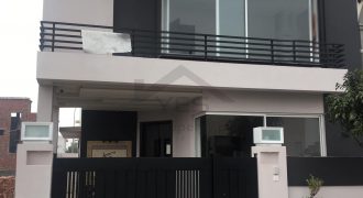 5 Marla Full Modern Villa For Sale in DHA 9 Town Lahore