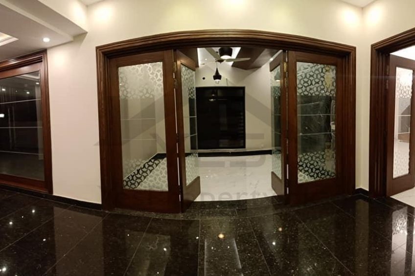 1 Kanal Luxury House For Sale in DHA Phase 7 Lahore