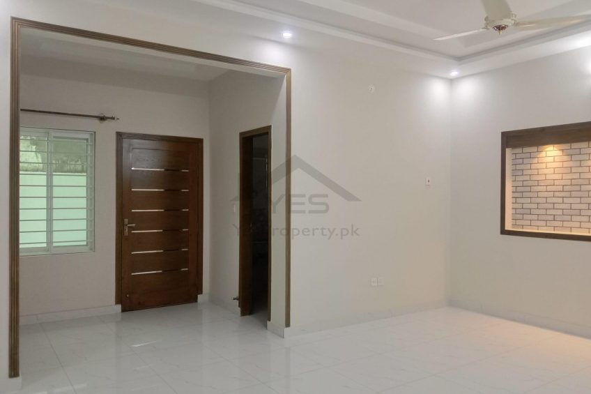 12 Marla Double Story House For Sale in Soan Garden Near By Islamabad Highway