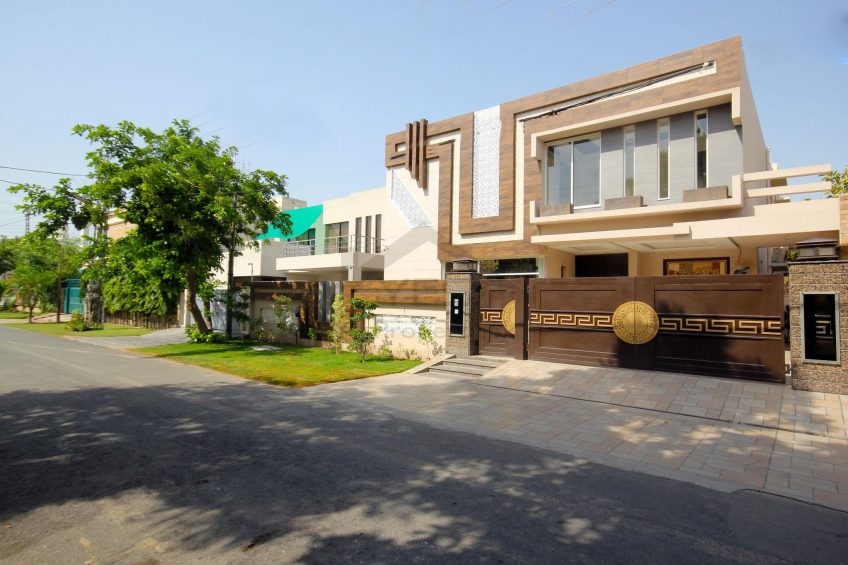 1 Kanal Modern Mediterranean Bungalow For Sale in DHA Lahore