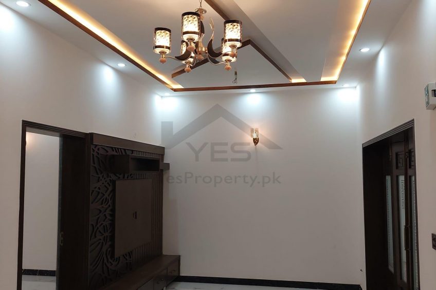 5.5 Marla Double Story Spacious House For Sale in Johar Town Lahore