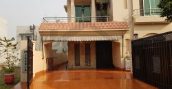 10 Marla Gorgeous House For Sale in Bahria Town Lahore