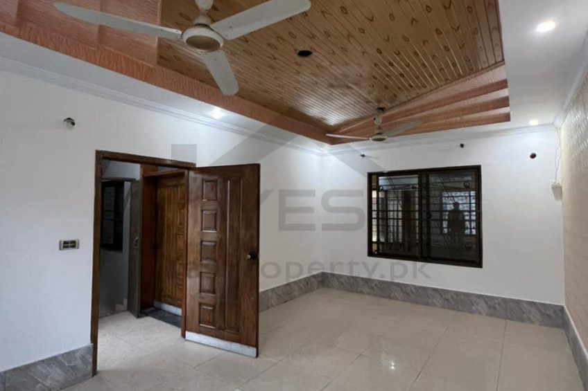 5 Marla Used House is Available for Sale In Al Rehman Garden Phase 2 Block D Lahore