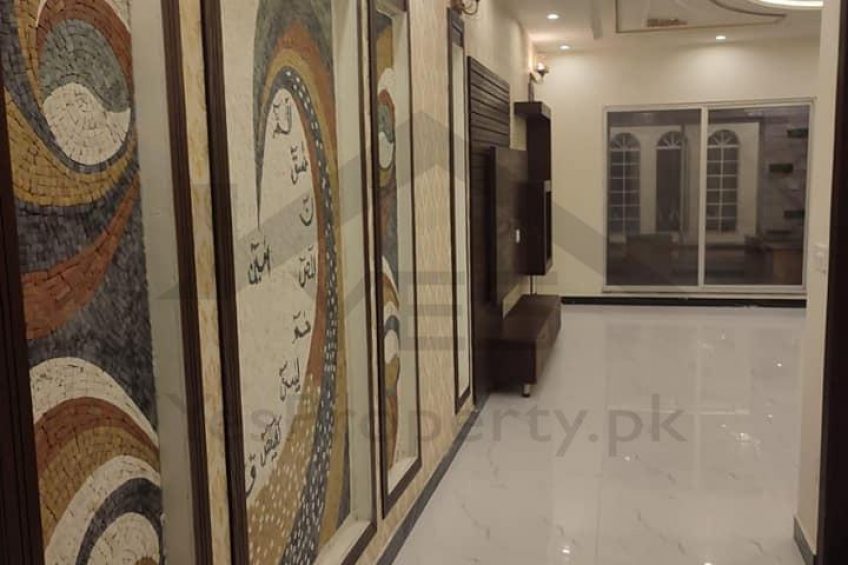 12 Marla Outstanding Pair House For Sale in G1 Johar Town Lahore