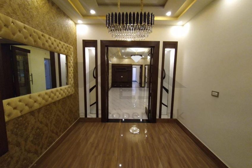 9 Marla Brand New Facing Park House For Sale In Johar Town Lahore