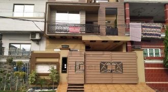 9 Marla Brand New Facing Park House For Sale In Johar Town Lahore