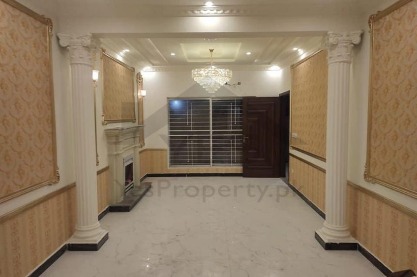 12 Marla Outstanding Pair House For Sale in G1 Johar Town Lahore