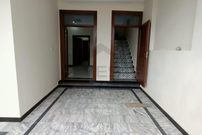 6 Marla Double Story Brand New Luxury Lush House For in Sale Pakistan Town phase 1 Safari Block