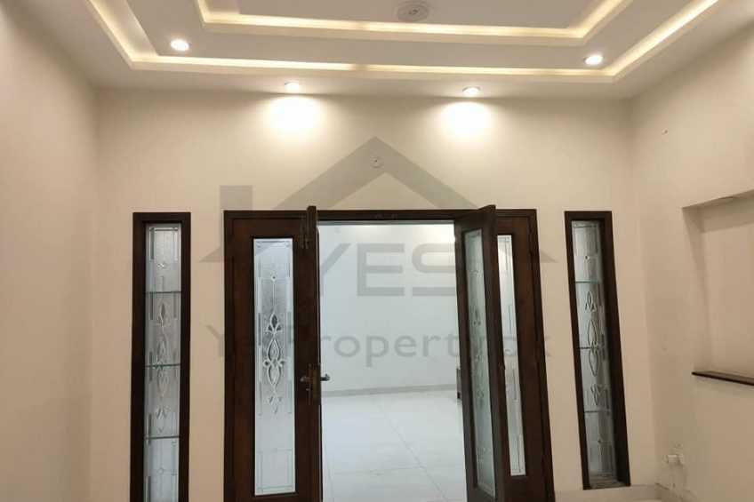 10 Marla Brand New Beautiful House For Sale in Tariq Garden Lahore