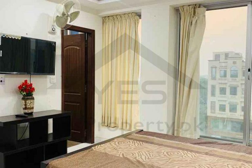 565 SQFT Brand New Furnished Apartment For Sale in Bahria Town Lahore