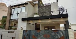 10 Marla Double Story House For Sale in Wapda Town Phase 1 Lahore