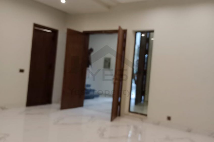 10 Marla Double Story House For Sale in Wapda Town Phase 1 Lahore