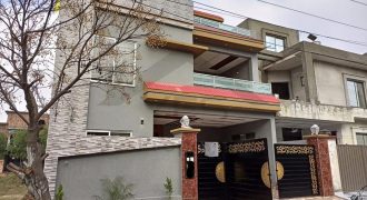 10 Marla House For Sale in Nashiman Iqbal Phase 2 Lahore