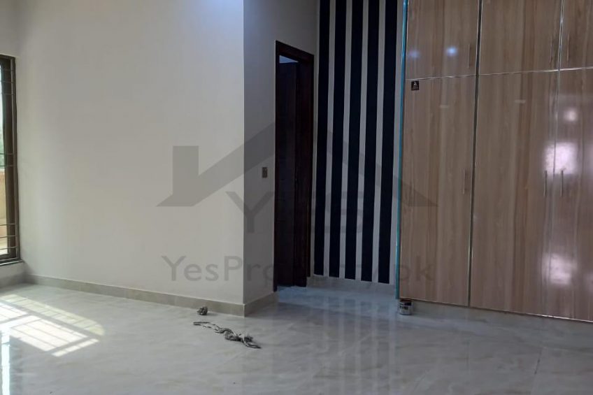 1 Kanal House For Sale Nasheman-e-Iqbal Phase 2 Lahore