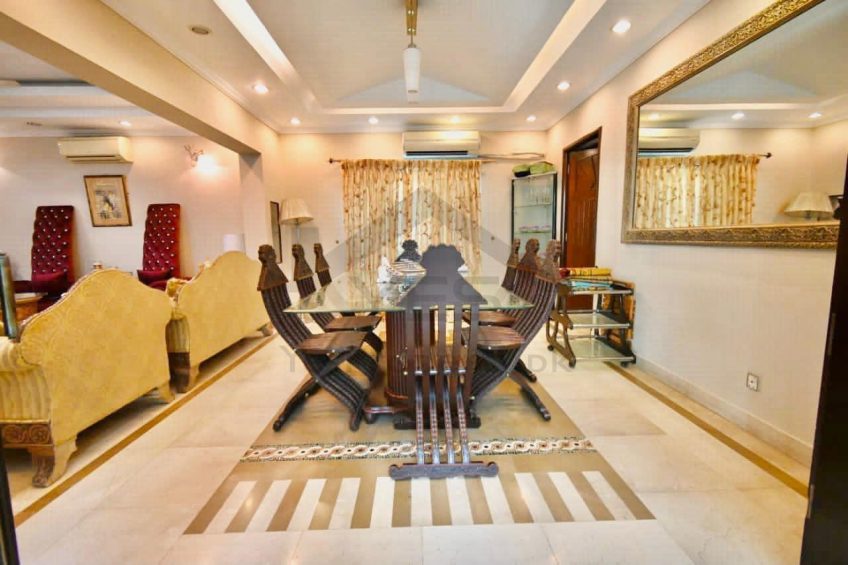 1 Kanal Spacious House For Sale in DHA Phase 4 Lahore