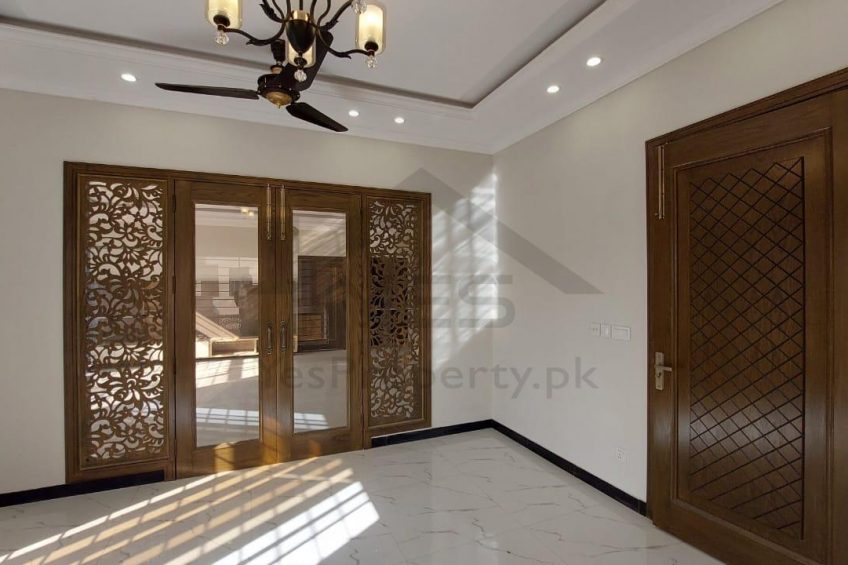 12 Marla New Luxury Corner House For Sale Media Town Near By Islamabad Highway