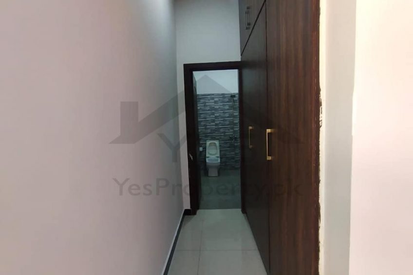 1 Kanal Uperr Portion Available For Rent ln DHA P2 lslamabad