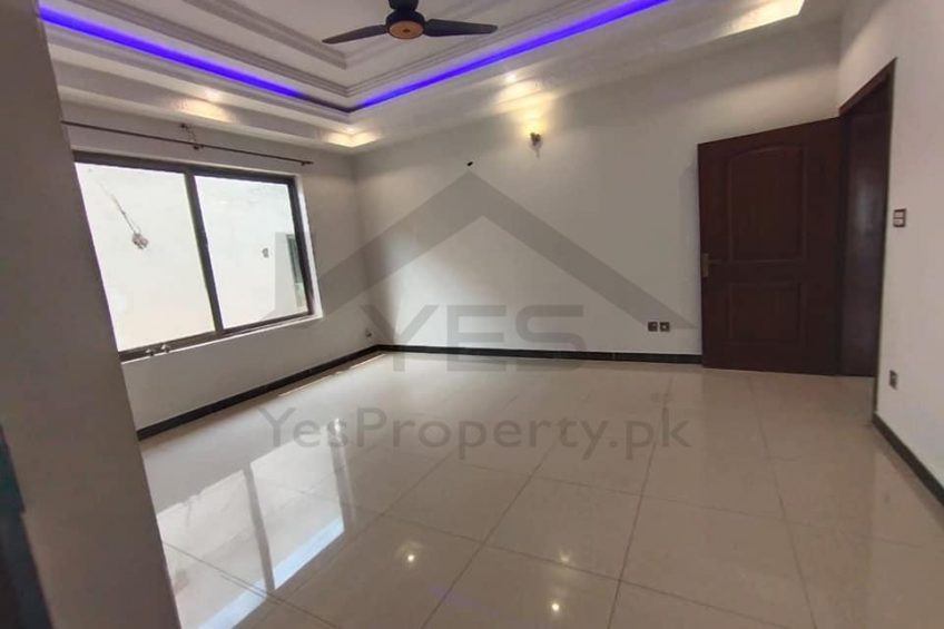 1 Kanal Uperr Portion Available For Rent ln DHA P2 lslamabad