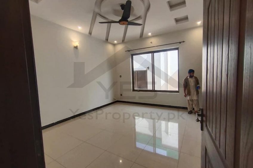 1 Kanal Uperr Portion Available For Rent ln DHA P2 lslamabad