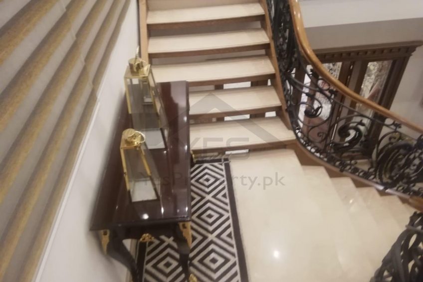 2 Kanal Beautiful House For Sale in DHA Phase 2 Lahore