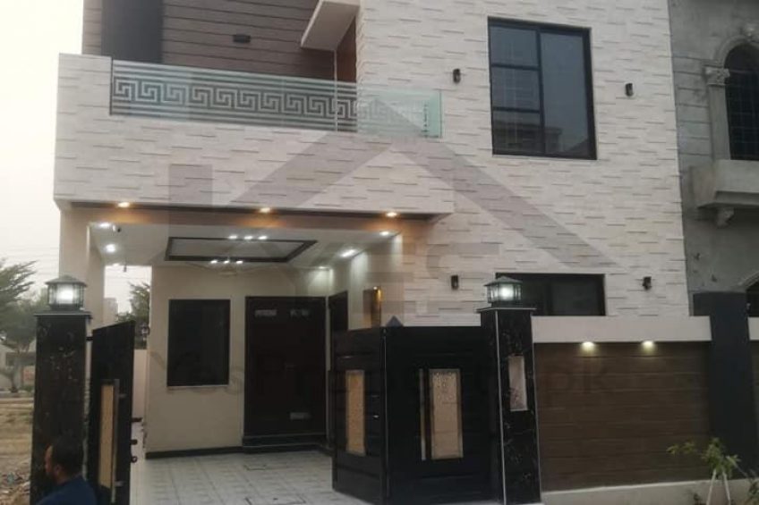 5 Marla Beautiful House For Sale in DHA Rahbar