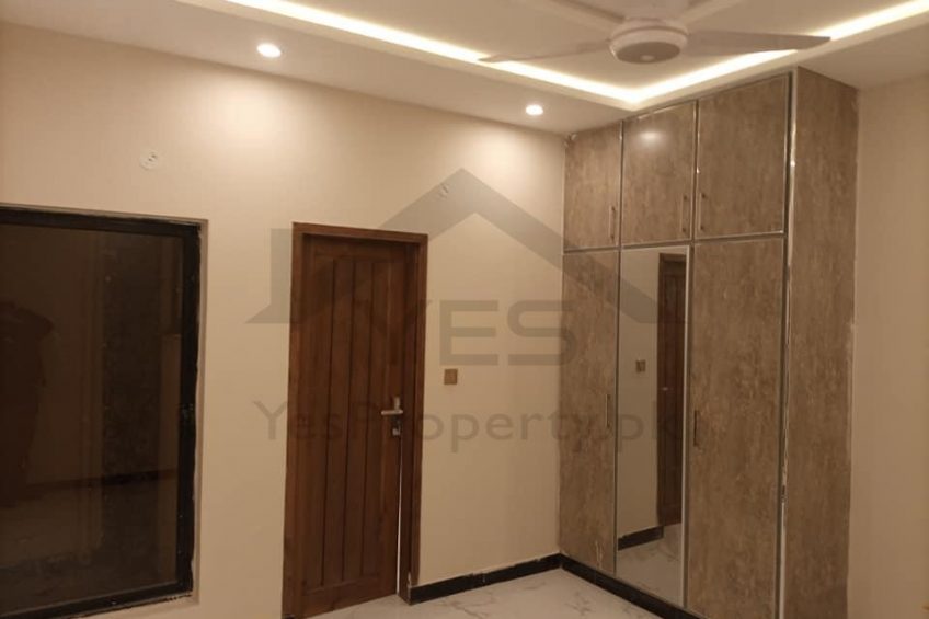 7 marla Proper Double unit for Sale in Umer block Bahria Town phase 8 Rawalpindi