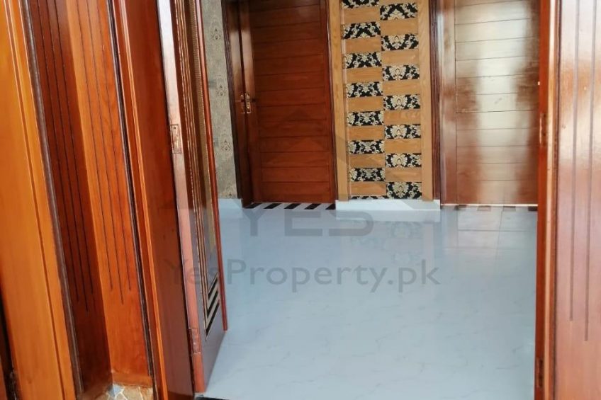 6 Marla house for sale Al Rehman garden phase 2 nazad sagain by pass road Lahore