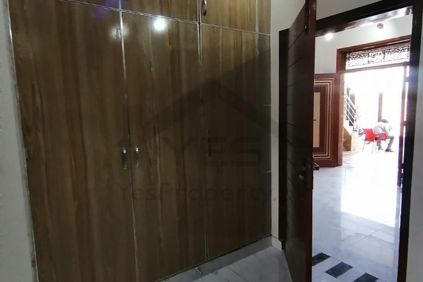 6 Marla house for sale Al Rehman garden phase 2 nazad sagain by pass road Lahore