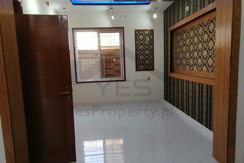 6 Marla house for sale Al Rehman garden phase 2 nazad sagain by pass road Lahore