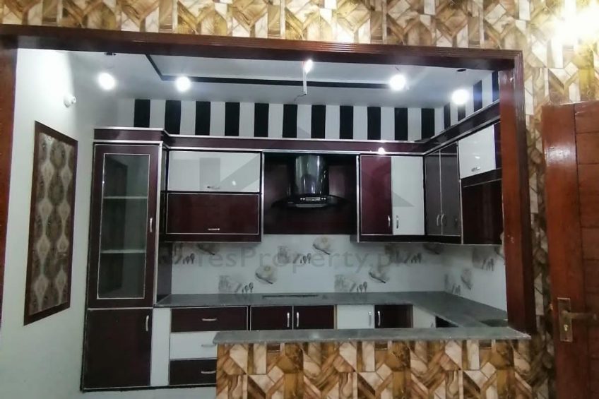 6 Marla house for sale Al Rehman garden phase 2 nazad sagain by pass road Lahore