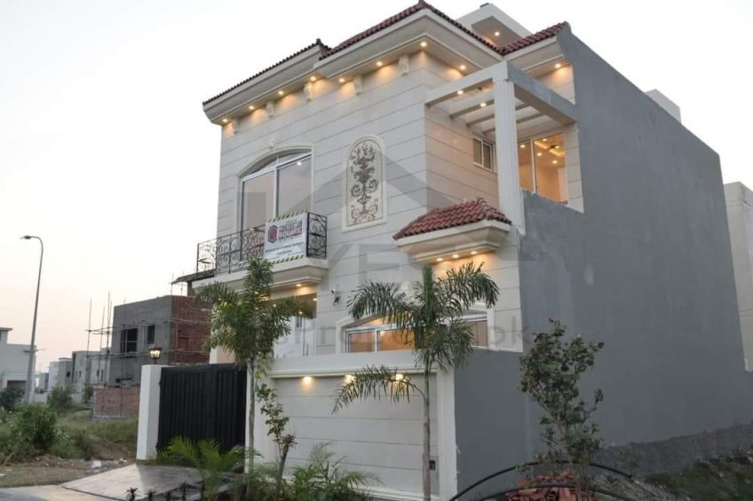 1 Kanal House for Sale in DHA Lahore Phase 2