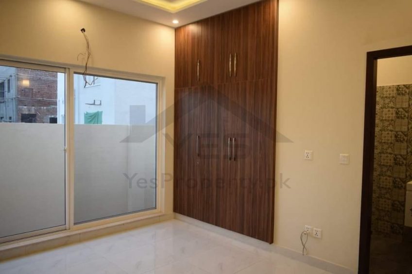 1 Kanal House for Sale in DHA Lahore Phase 2