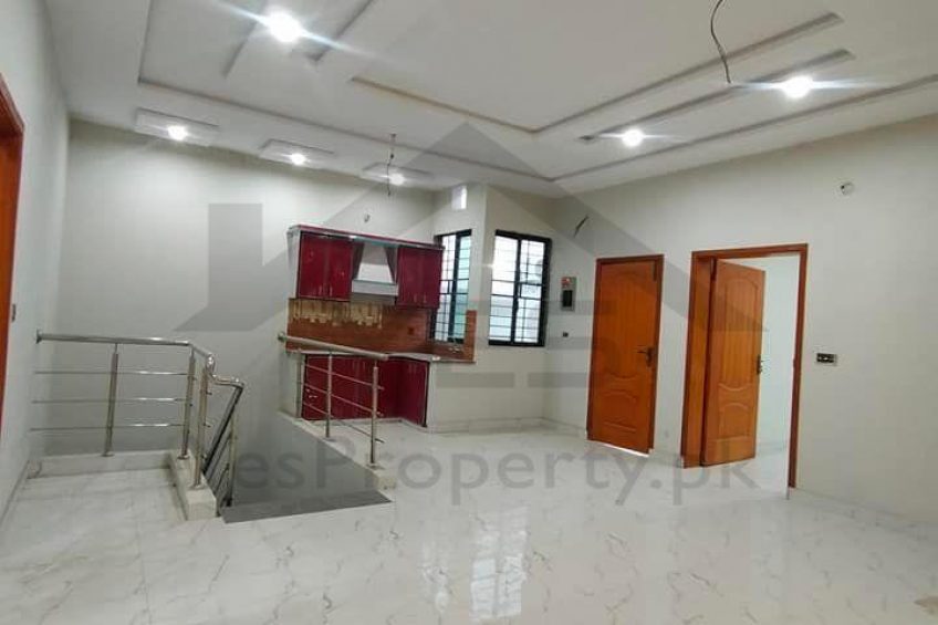 5 marla house for sale in Model Town Near Multan public school road