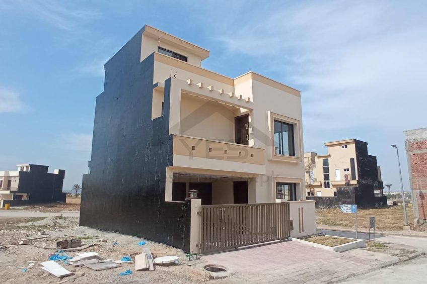 5 Marla Brand New Double unit house for sale in Bahria town phase 8