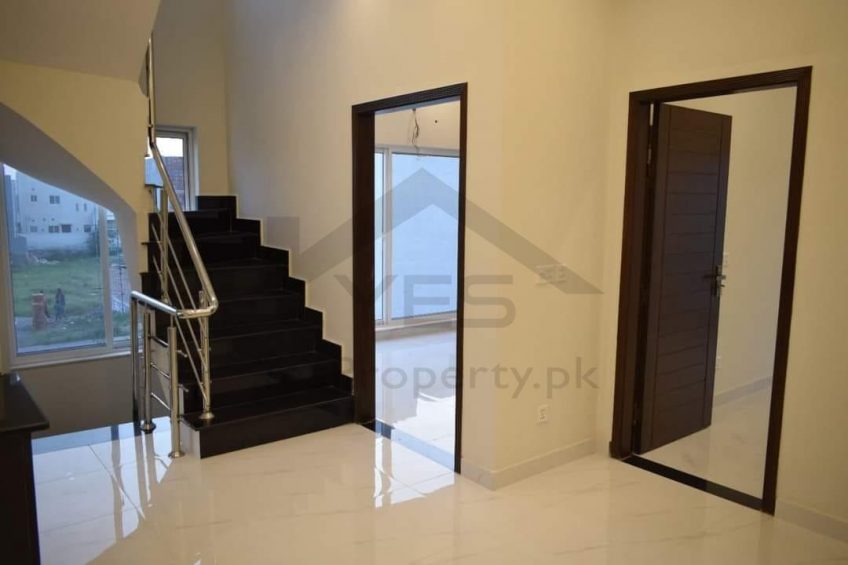 1 Kanal House for Sale in DHA Lahore Phase 2