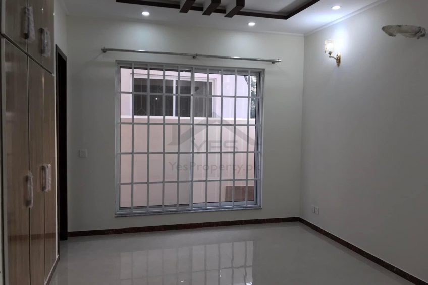 DHA RAHBAR 8 MARLA BRAND NEW HOUSE FOR SALE