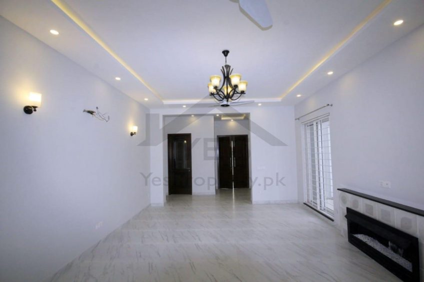 1 kanal Brand New house Upper portion for Rent in DHA Phase 6