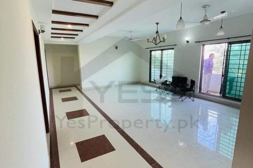 Brand New Apartment Available for RENT in ASKARI 11