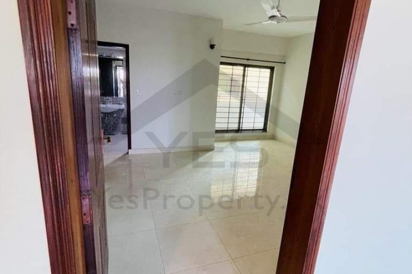 Brand New Apartment Available for RENT in ASKARI 11