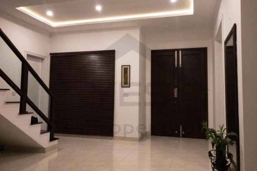 10 Marla Brand new Uper Portion For Rent In Park View City lahore