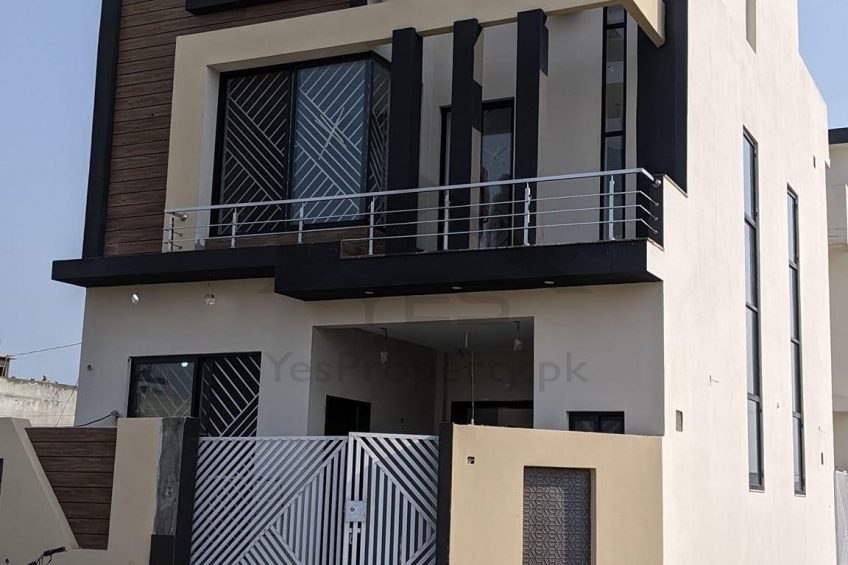 5 Marla corner Brand New house for sale in khayaban E Amin