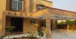 4 kanal Luxurious Banglow For Sale in DHA Phase 8