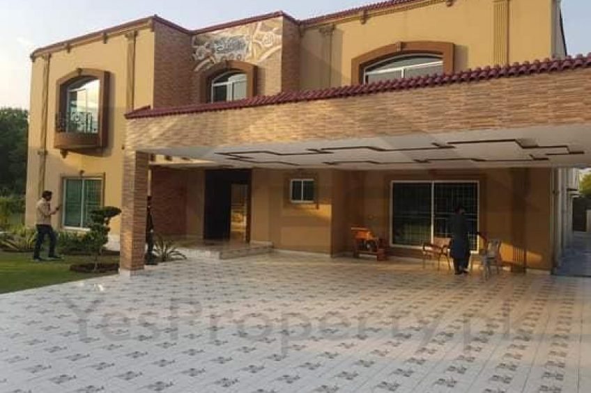 4 kanal Luxurious Banglow For Sale in DHA Phase 8