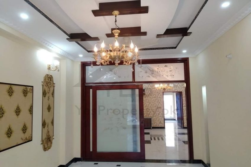 10 Marla house for rent in Shadab Society