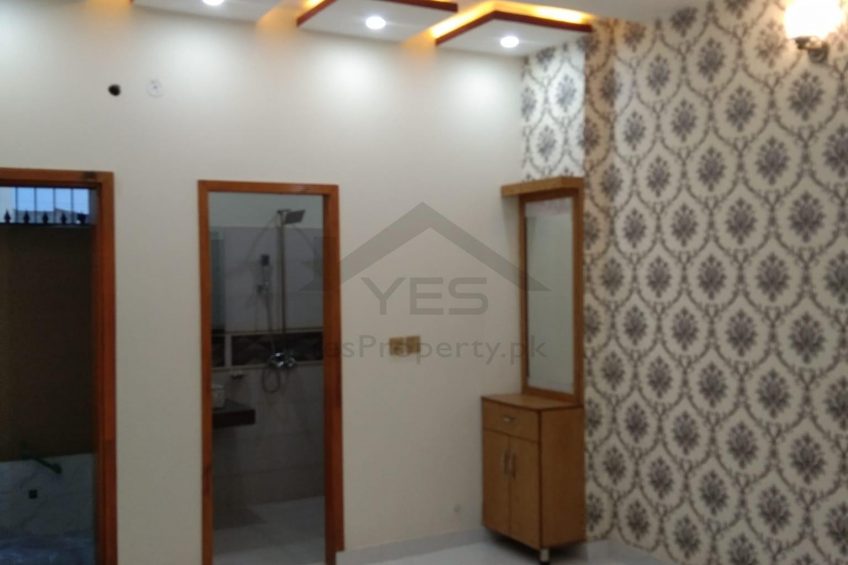 6 MArla House For Sale in Al Rehman Garden