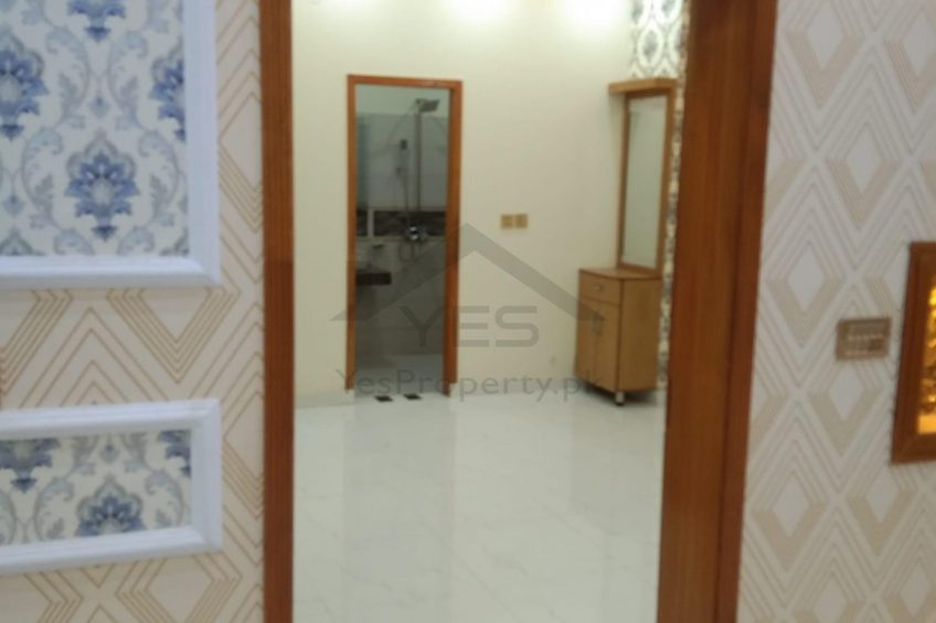 6 MArla House For Sale in Al Rehman Garden