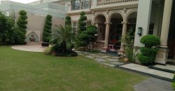 2 kanal luxury banglow available for sale in DHA phase 1