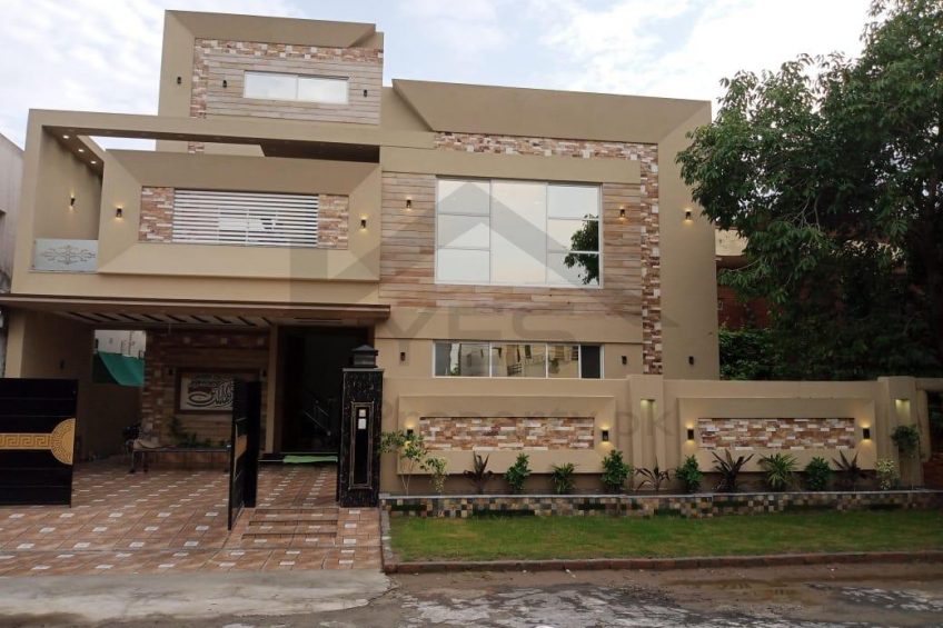 1 Kanal House for sale in Valencia town Lahore