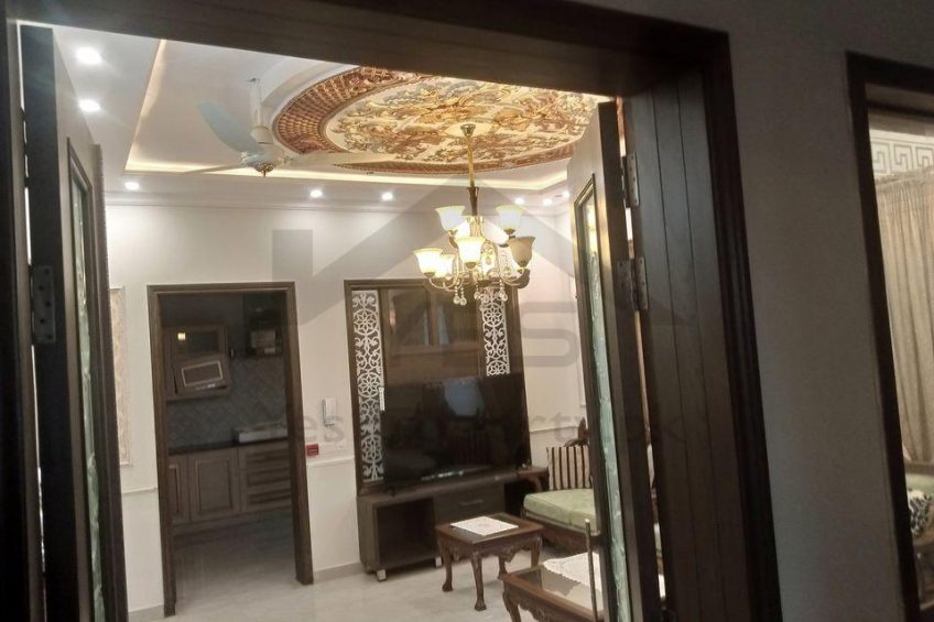 10 marla spanish house available for sale in DHA